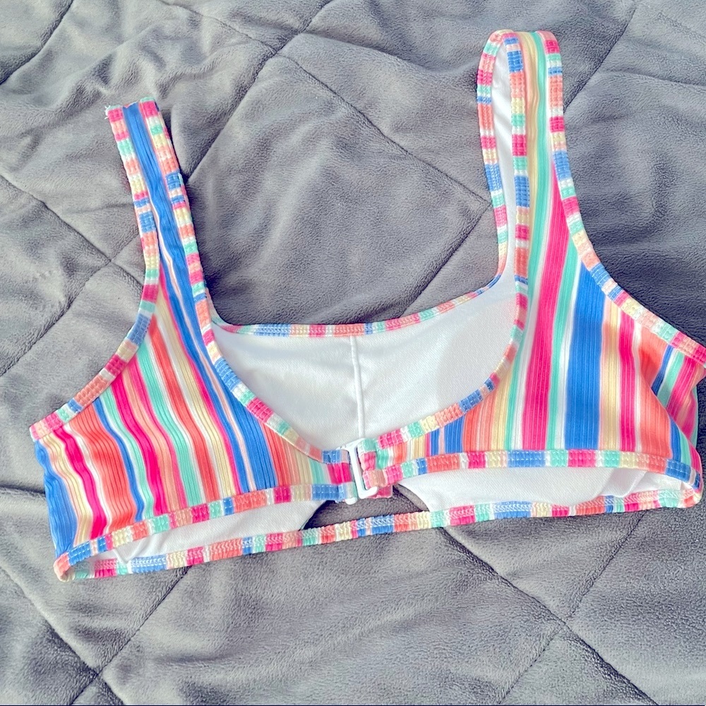 Bathing suit top - Picture 2 of 3